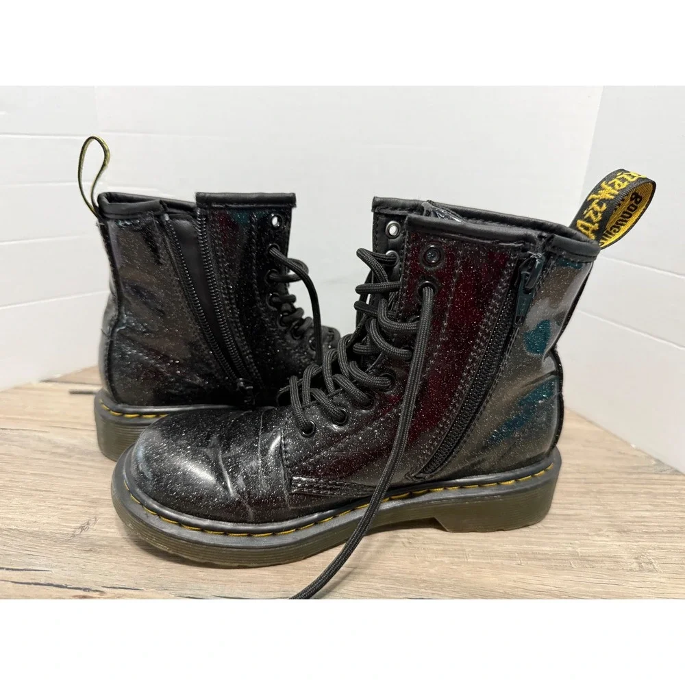 Girl's Doc Martens Youth Glitter Lace Up Boots 1460 J Black–Cosmic Glitter US 1